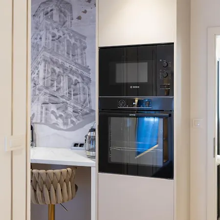 D Luxury 2025 Apartamento Split