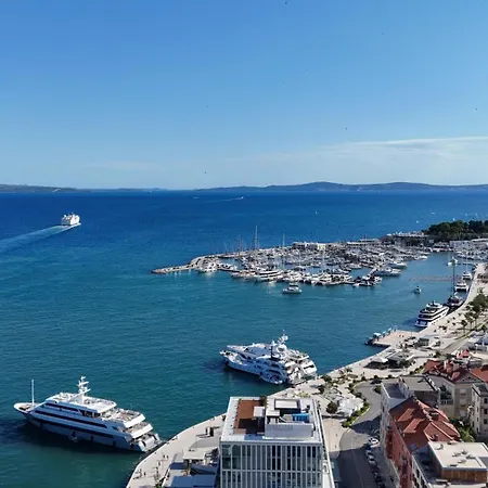 D Luxury 2025 아파트