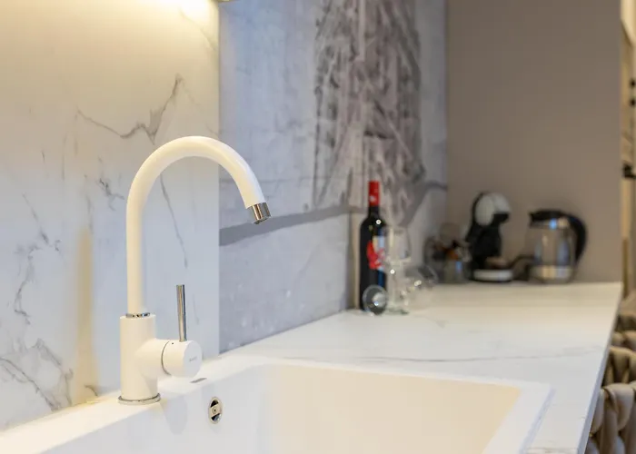 D Luxury 2025 アパート